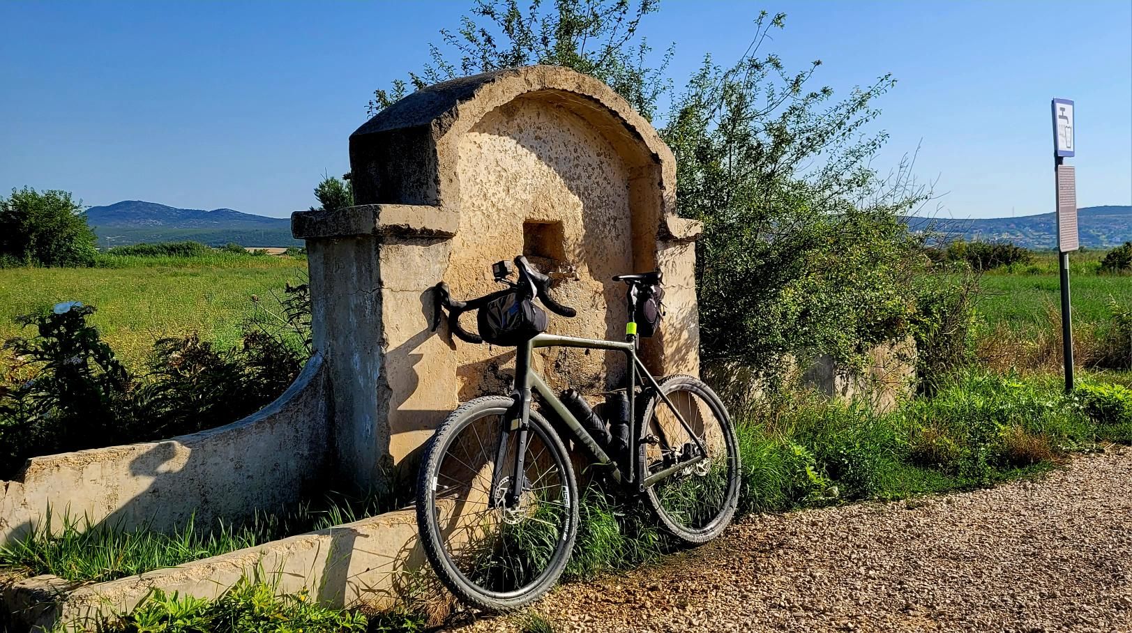 Zdjęcie nr 3 z trasy rowerowej Vransko Jezero Gravel Ride, 61 m n.p.m., km 21.9. Nakręcone Rowerem, data: 08.07.2024, 08:46.
