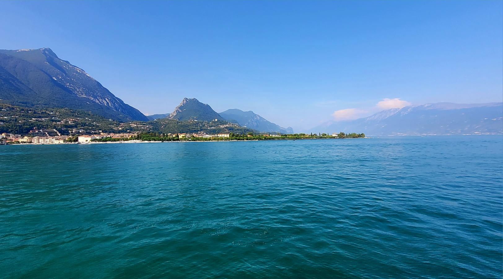 Zdjęcie nr 4 z trasy rowerowej Garda Ride / Strada Ponale / Limone..., 61 m n.p.m., km 32.1. Nakręcone Rowerem, data: 30.08.2024, 16:44.