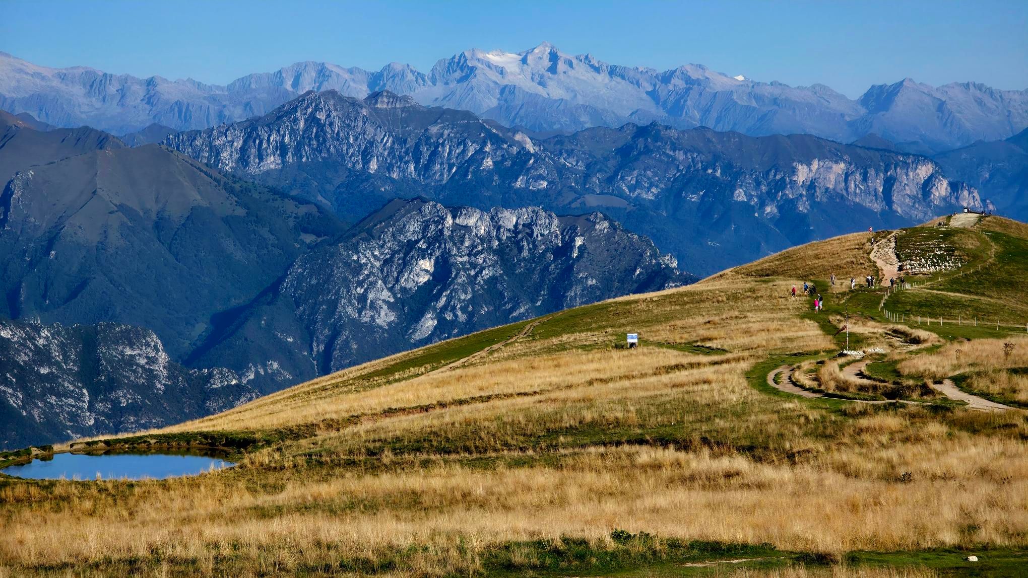 Zdjęcie nr 1 z trasy rowerowej Garda 2025 #2: Monte Baldo MTB Red Tour, 1763 m n.p.m., km 0. Nakręcone Rowerem, data: 19.09.2025, 09:34.