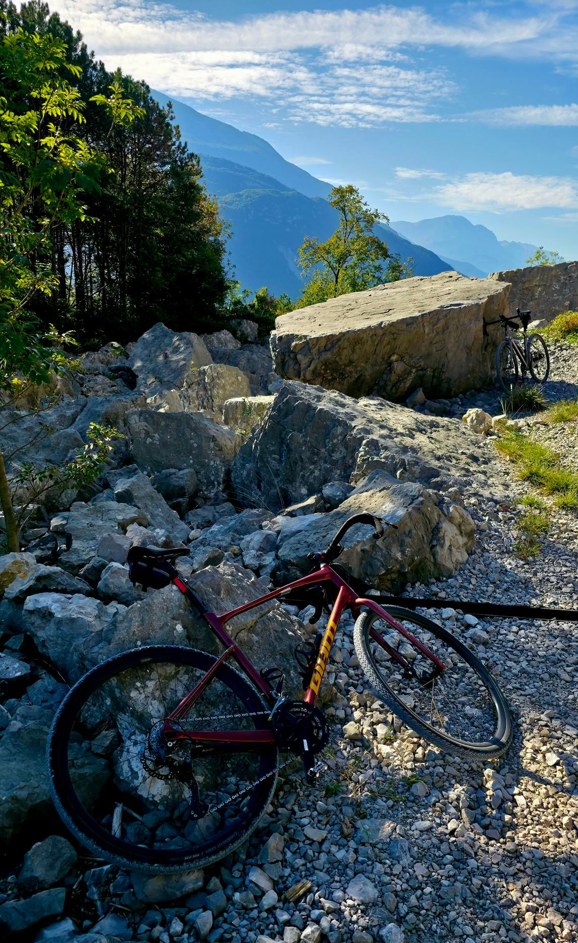 Zdjęcie nr 1 z trasy rowerowej Garda 2025 #3: Lago di Tenno Epic Gravel Ride, 229 m n.p.m., km 0. Nakręcone Rowerem, data: 20.09.2025, 10:31.