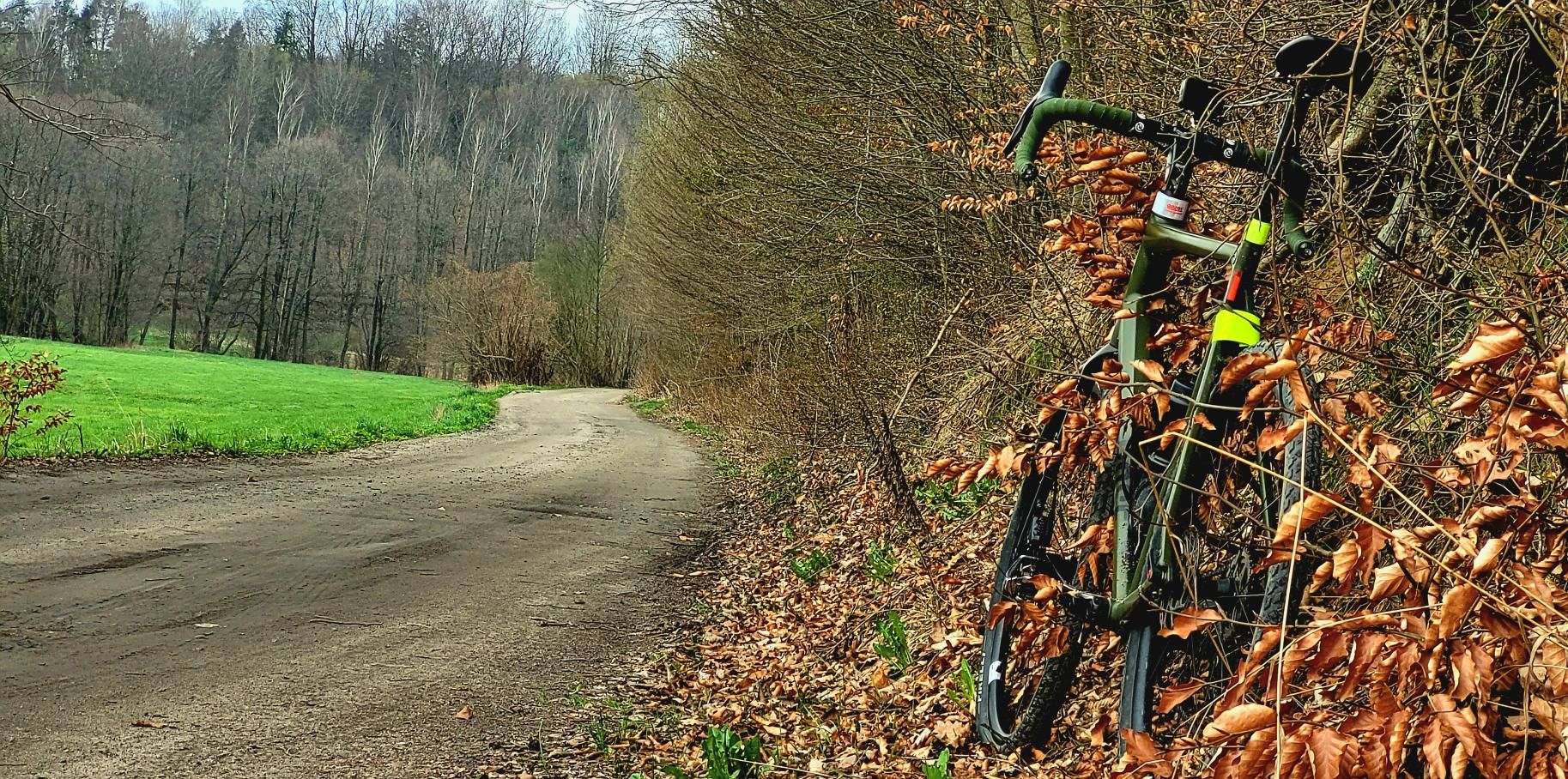 Zdjęcie nr 1 z trasy rowerowej Pod Jelenią Górę Ride - 221m n.p.m., 129 m n.p.m., km 0. Nakręcone Rowerem, data: 17.04.2023, 12:55.